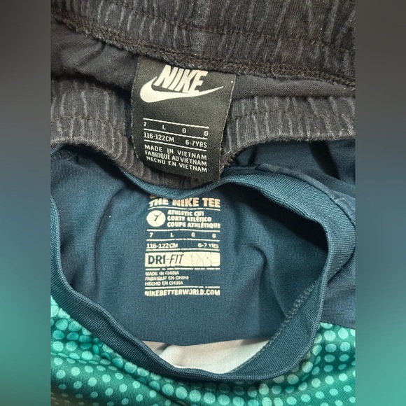 Boys large 7 Nike Youth Dri-FIT Set - Picture 2 of 2